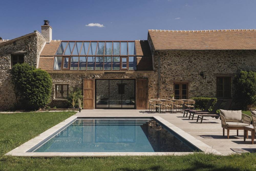Piscine extérieure 9x4 et terrasse bois